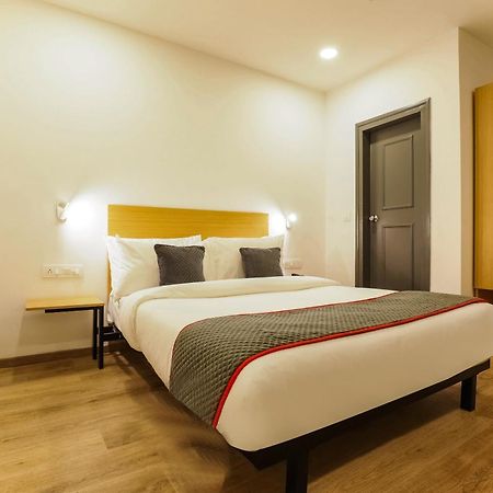 לקנאו Townhouse Prithvi Resort Near Phoenix Palassio מראה חיצוני תמונה