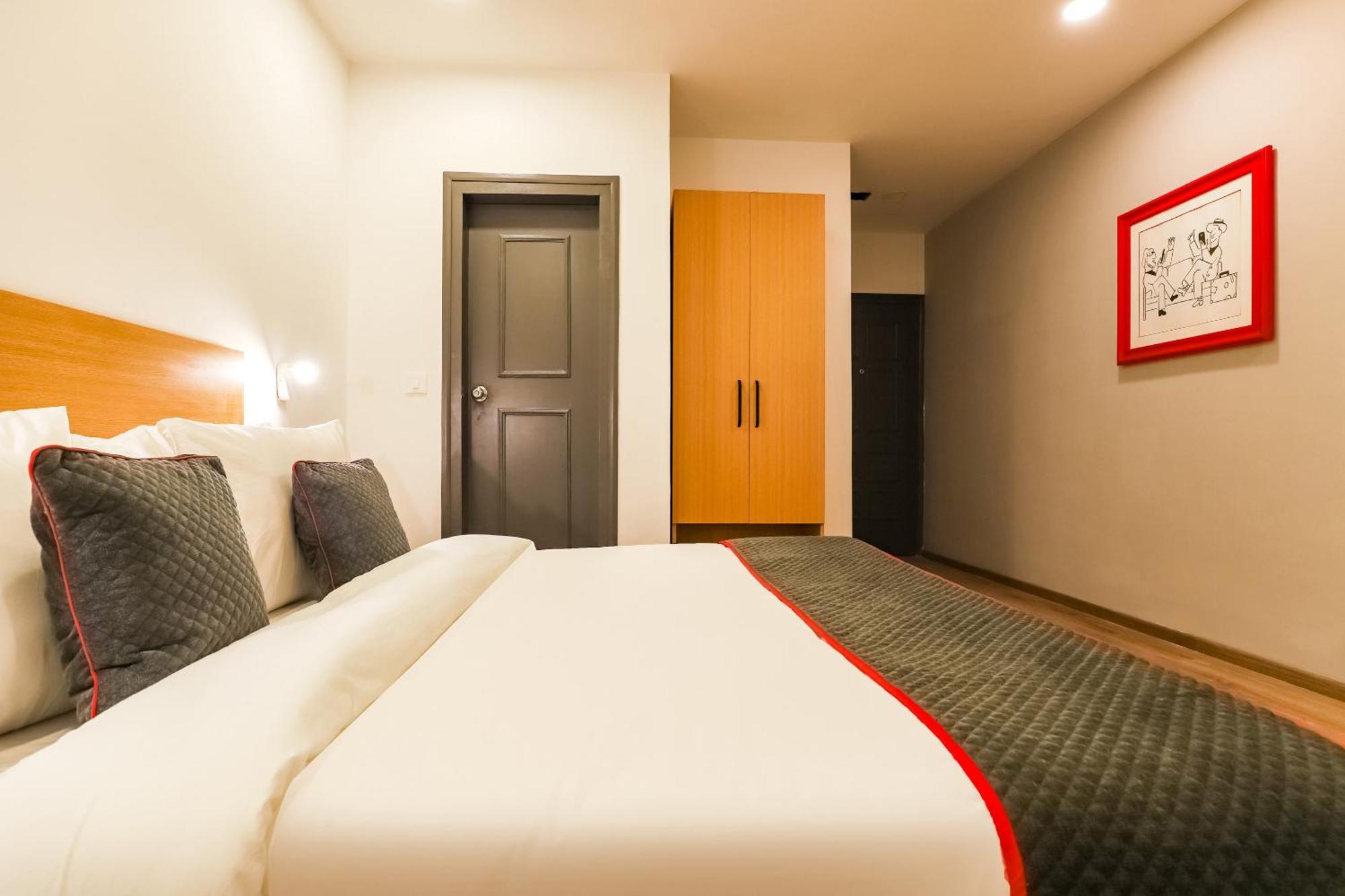 לקנאו Townhouse Prithvi Resort Near Phoenix Palassio מראה חיצוני תמונה
