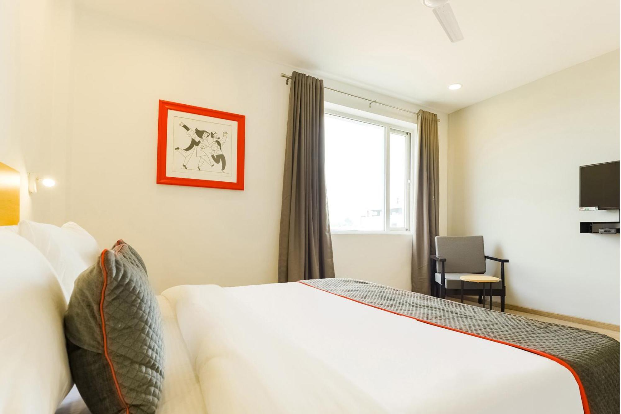 לקנאו Townhouse Prithvi Resort Near Phoenix Palassio מראה חיצוני תמונה