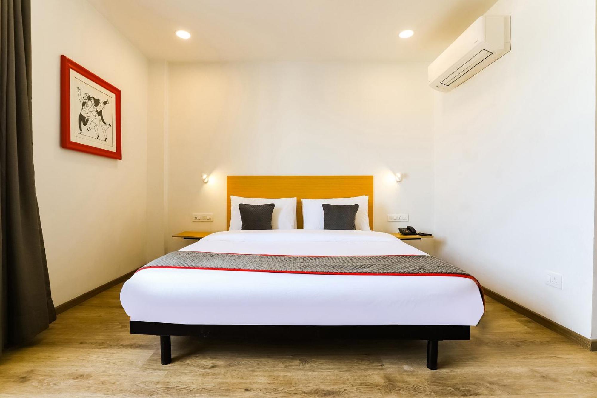 לקנאו Townhouse Prithvi Resort Near Phoenix Palassio מראה חיצוני תמונה